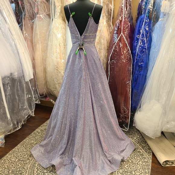 Shimmerbomb Purple Lilac Gown - Picture 5 of 6